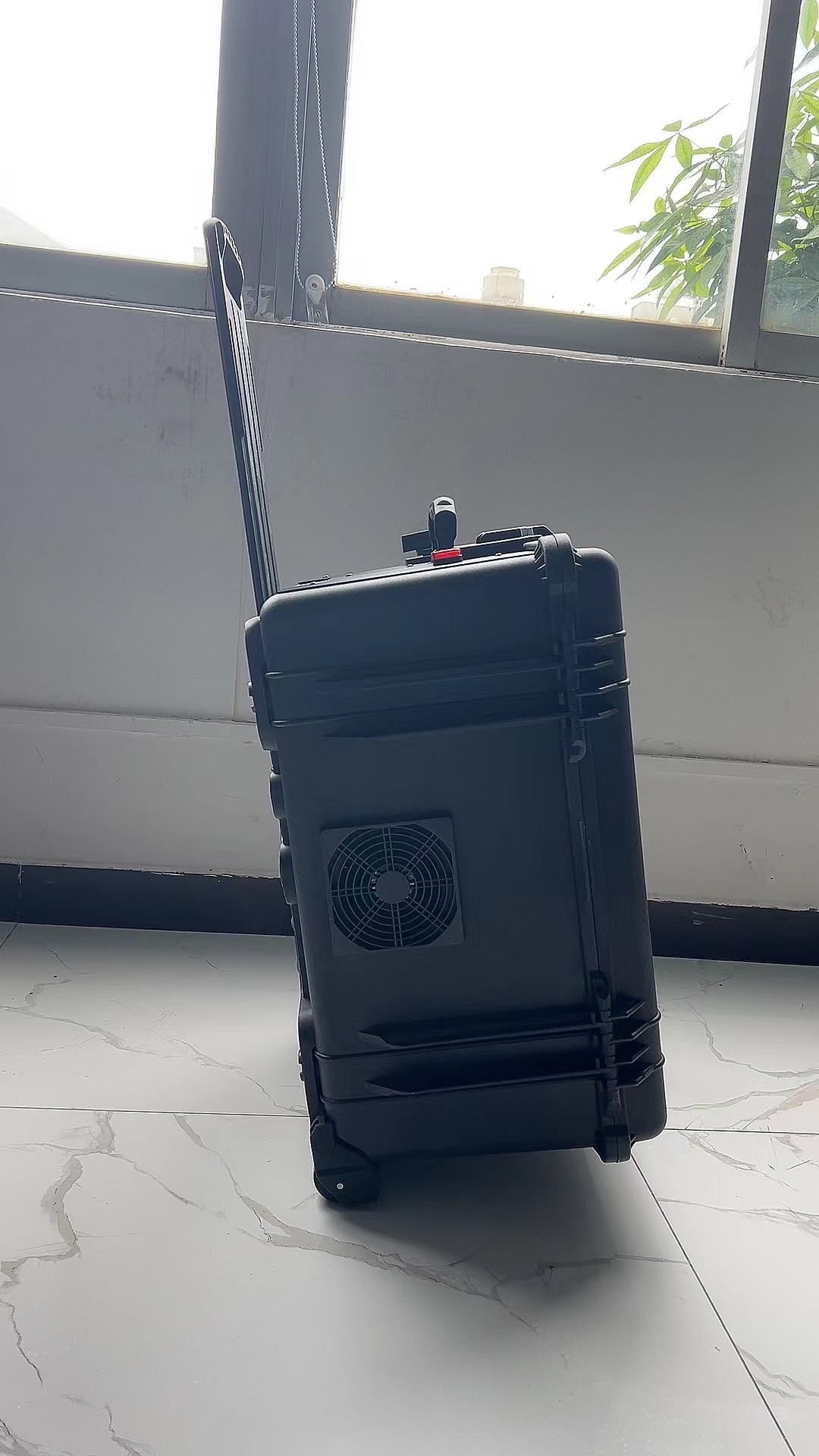 宜州手拉箱型移动通信干扰器